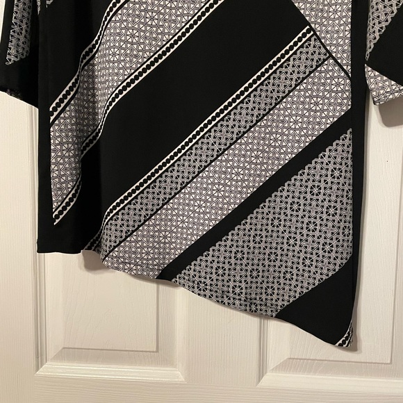 Susan Graver Geometric Print Asymmetric Blouse - Picture 11 of 14